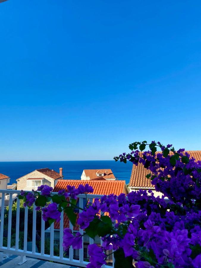 Indigo Cavtat